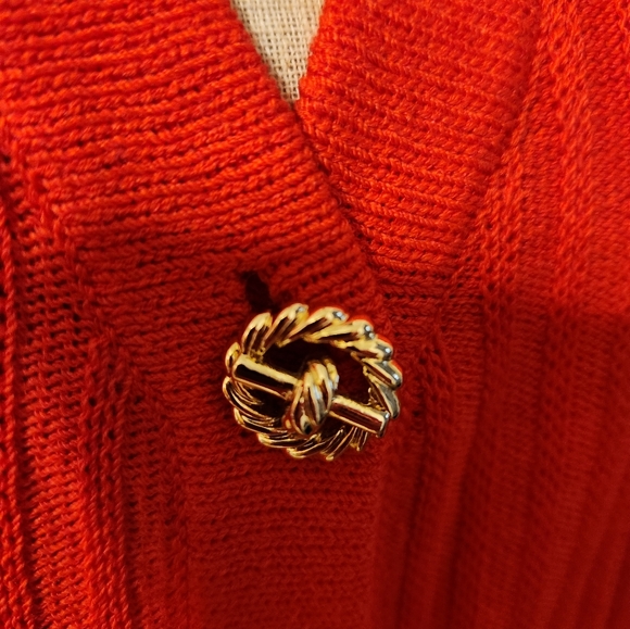 St John collection Red Knit Cardigan long sleeve/button down/ SIZE 12 OFFER - Picture 4 of 9